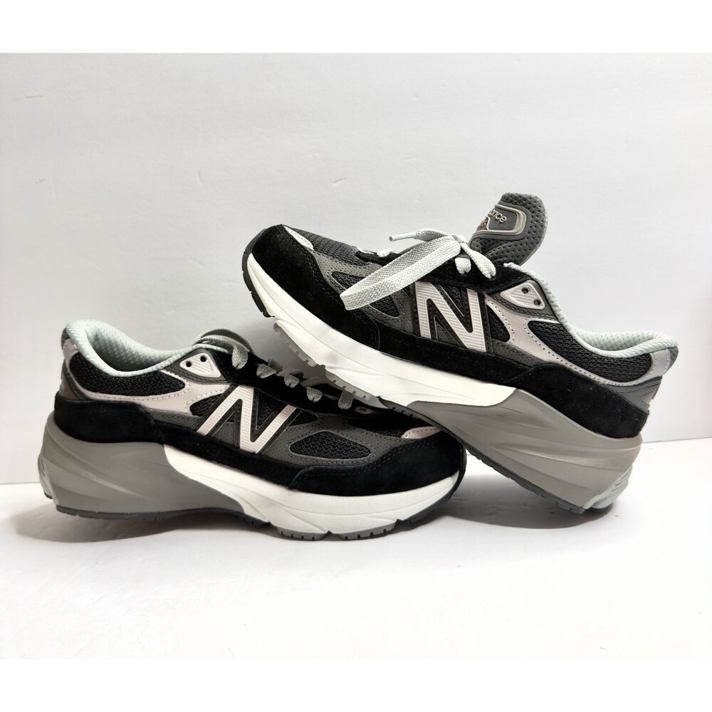 New Balance 990v6 Running Shoes Black Silver GC990BK6 Youth Size 4.5 NIB